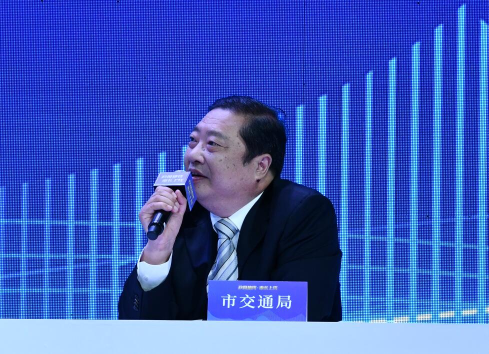 南通市交通运输局局长周建飞现场回应