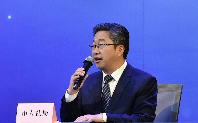 南京市人力资源和社会保障局现场回应.png